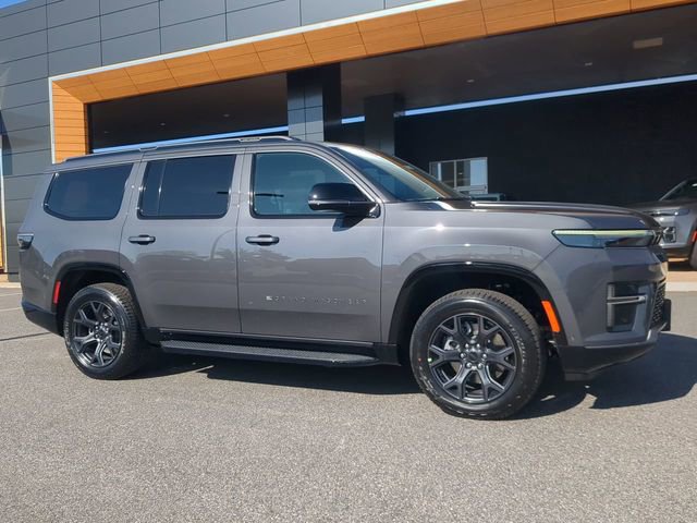 New 2026 Jeep Grand Wagoneer Limited w/ HD Trailer Tow Package image 2