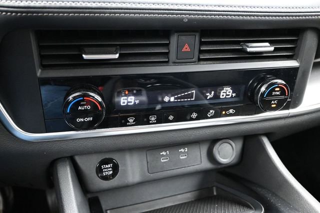 Used 2025 Nissan Rogue SV AWD/4WD image 40