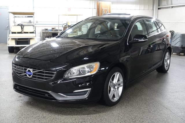 Used 2015 Volvo V60 T5 Platinum w/ Climate Package AWD/4WD image 3
