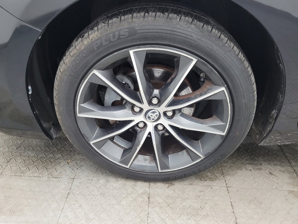 Used 2015 Toyota Camry XSE w/ Moonroof Package image 31