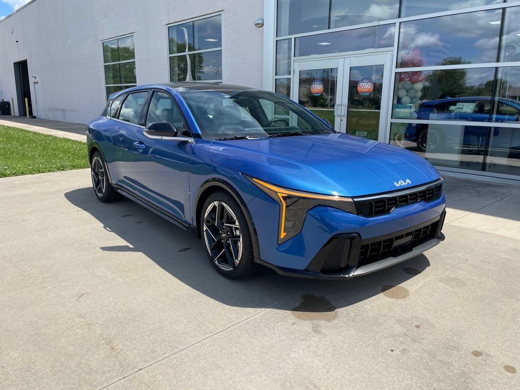 New 2026 Kia K4 GT-Line w/ GT-Line Premium Package