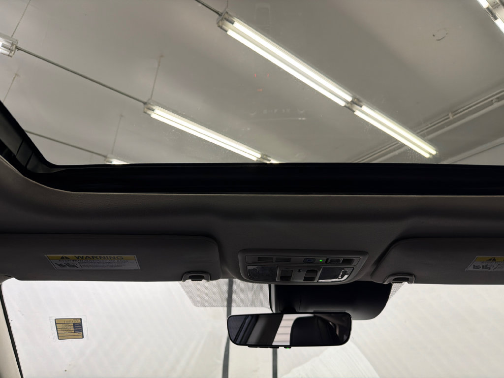 Used 2019 Honda Insight Touring image 20