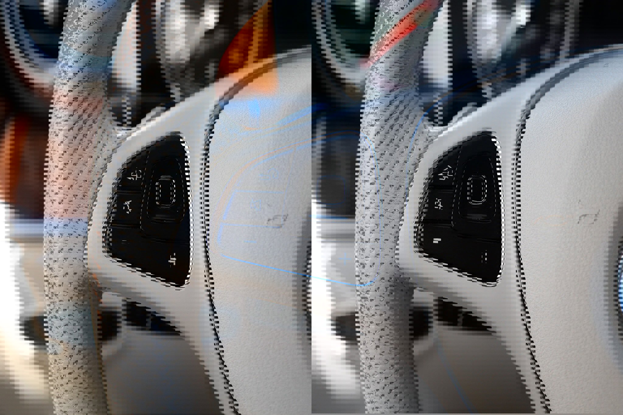 Used 2017 Mercedes-Benz E 300 4MATIC image 30