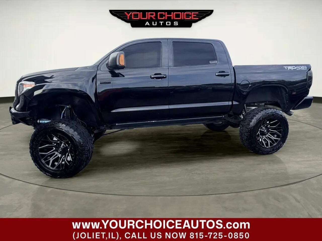 Used 2015 Toyota Tundra Limited w/ Limited Premium Package AWD/4WD image 3