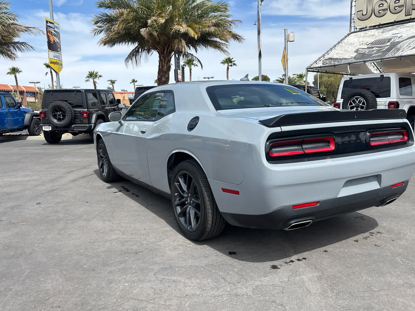 Used 2022 Dodge Challenger GT w/ Plus Package image 7