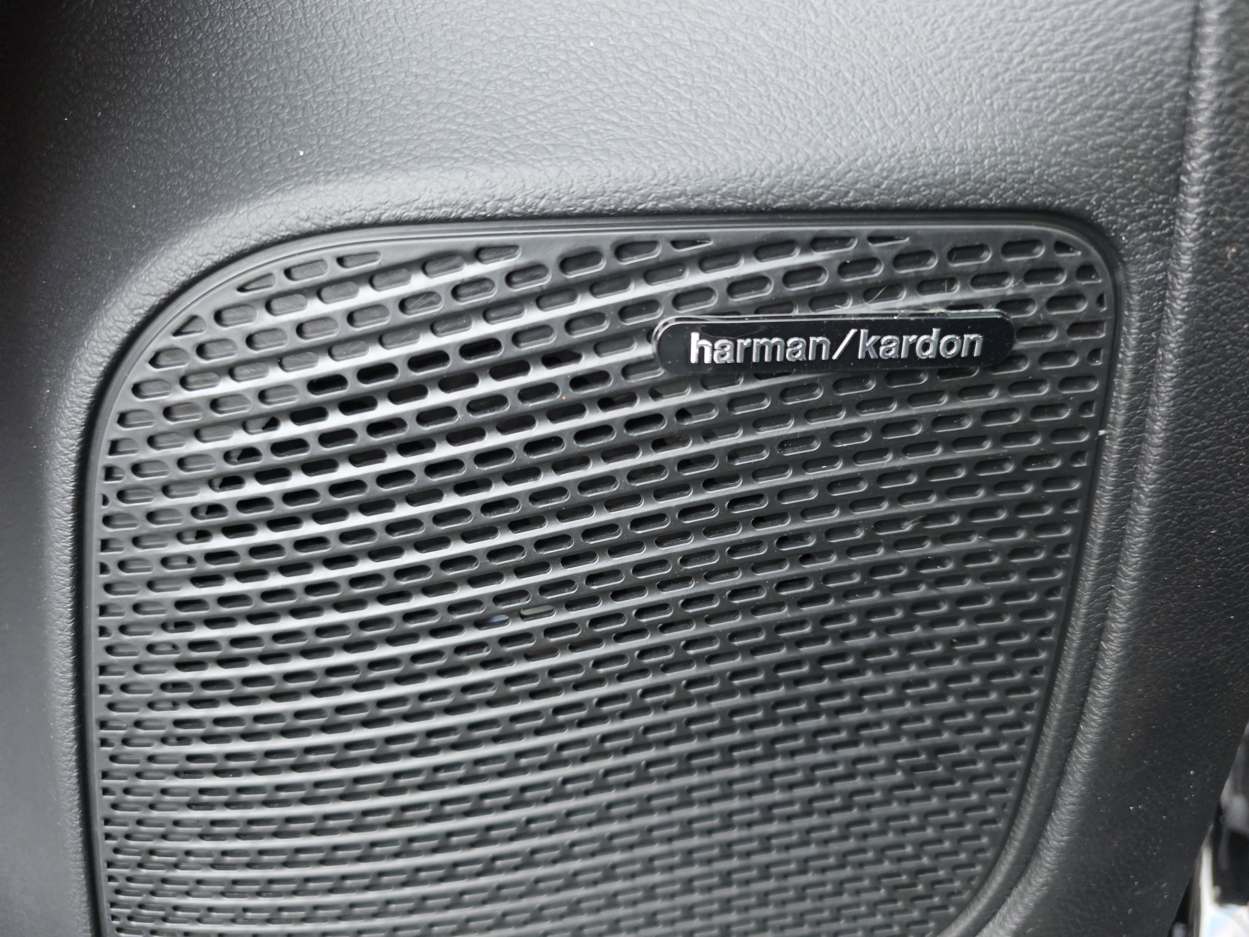 New 2026 Chrysler Pacifica Pinnacle image 13