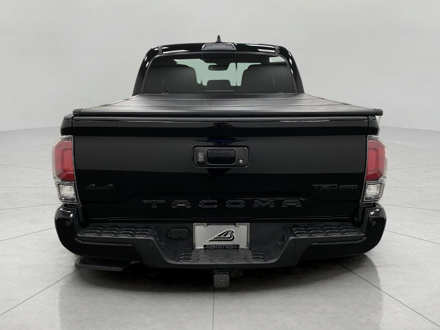 Used 2023 Toyota Tacoma TRD Pro AWD/4WD image 5