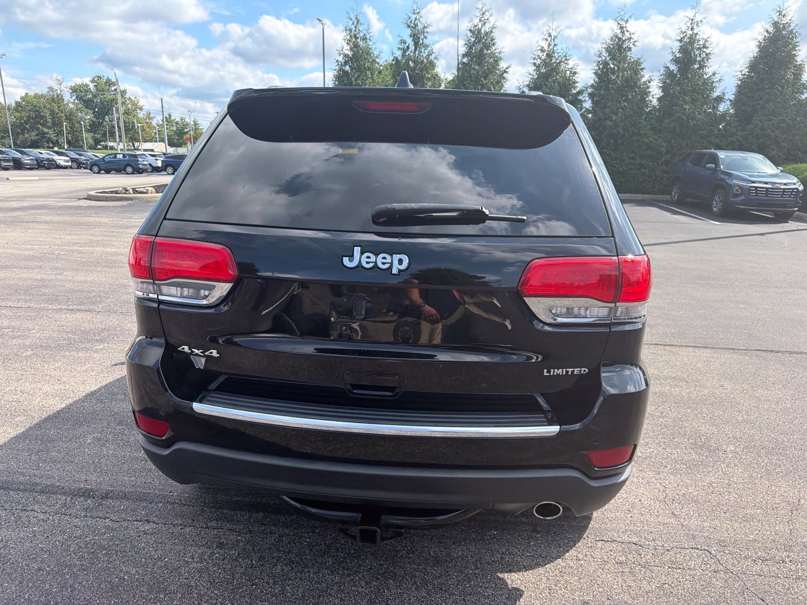 Used 2019 Jeep Grand Cherokee Limited AWD/4WD image 4