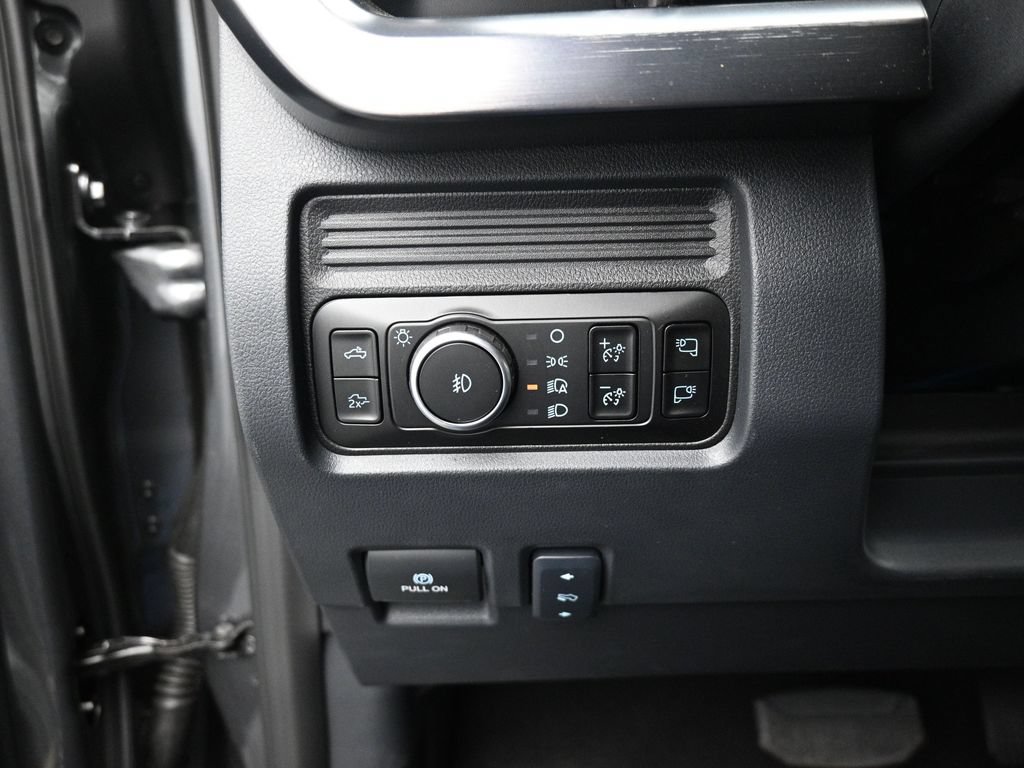 New 2026 Ford F250 Lariat w/ Black Appearance Package AWD/4WD image 13