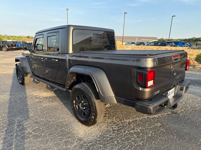 Used 2024 Jeep Gladiator Sport AWD/4WD image 3