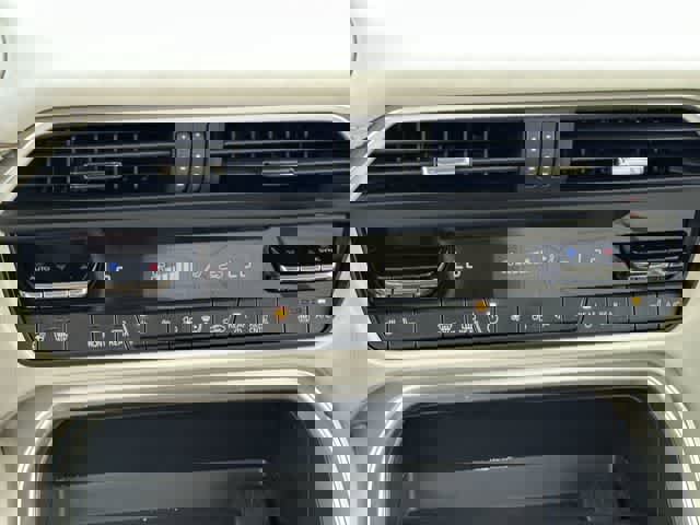 Used 2024 MAZDA CX-90 3.3 Turbo S w/ Premium Package image 16