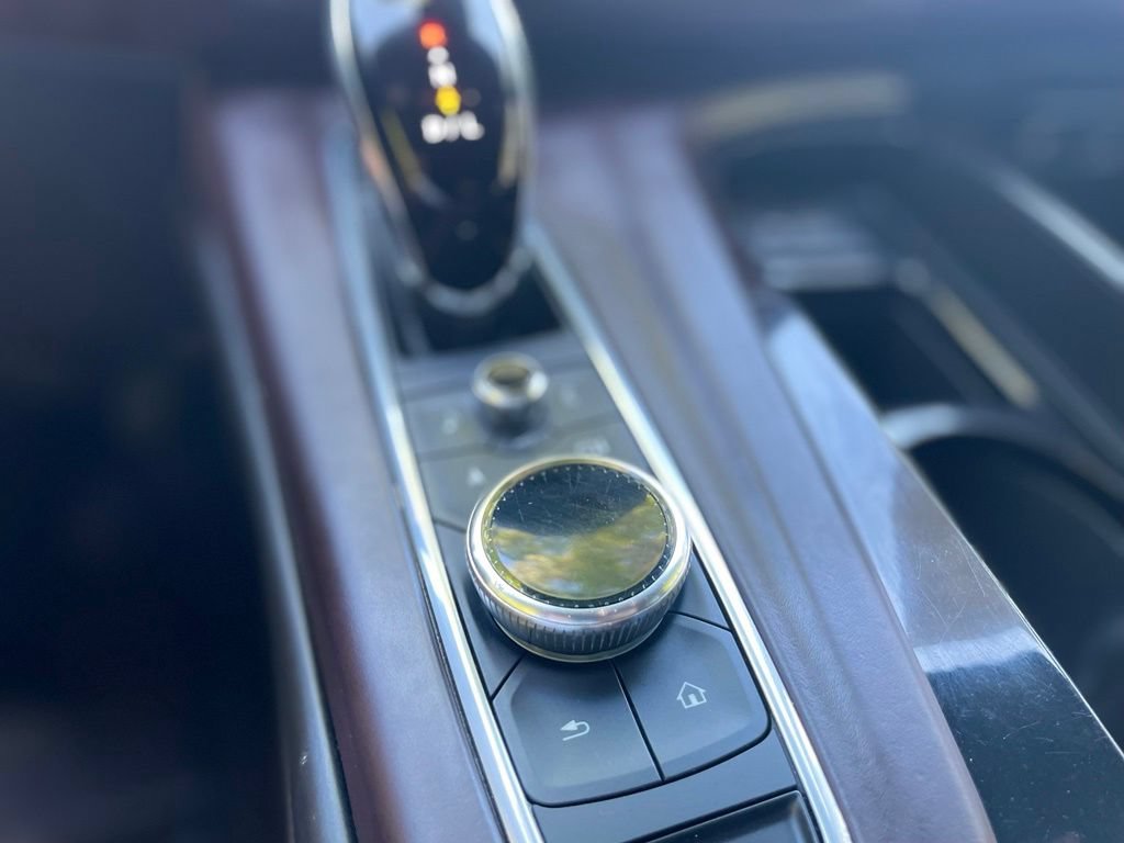 Used 2022 Cadillac Escalade Sport Platinum AWD/4WD image 15
