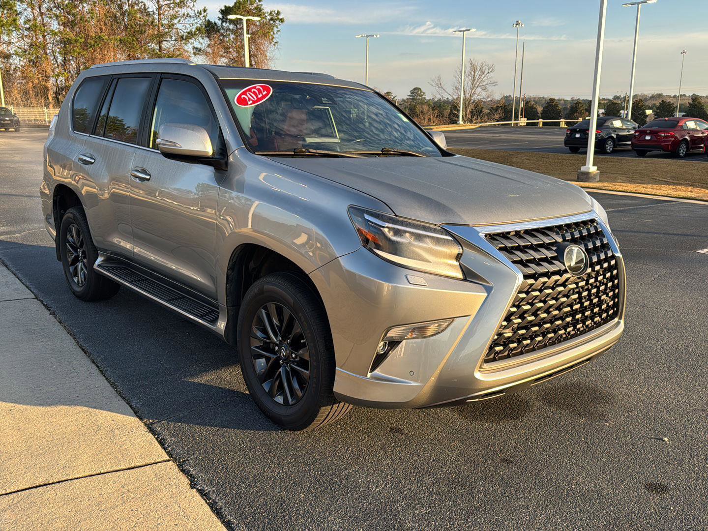 Used 2022 Lexus GX 460 Premium w/ Premium Package image 6