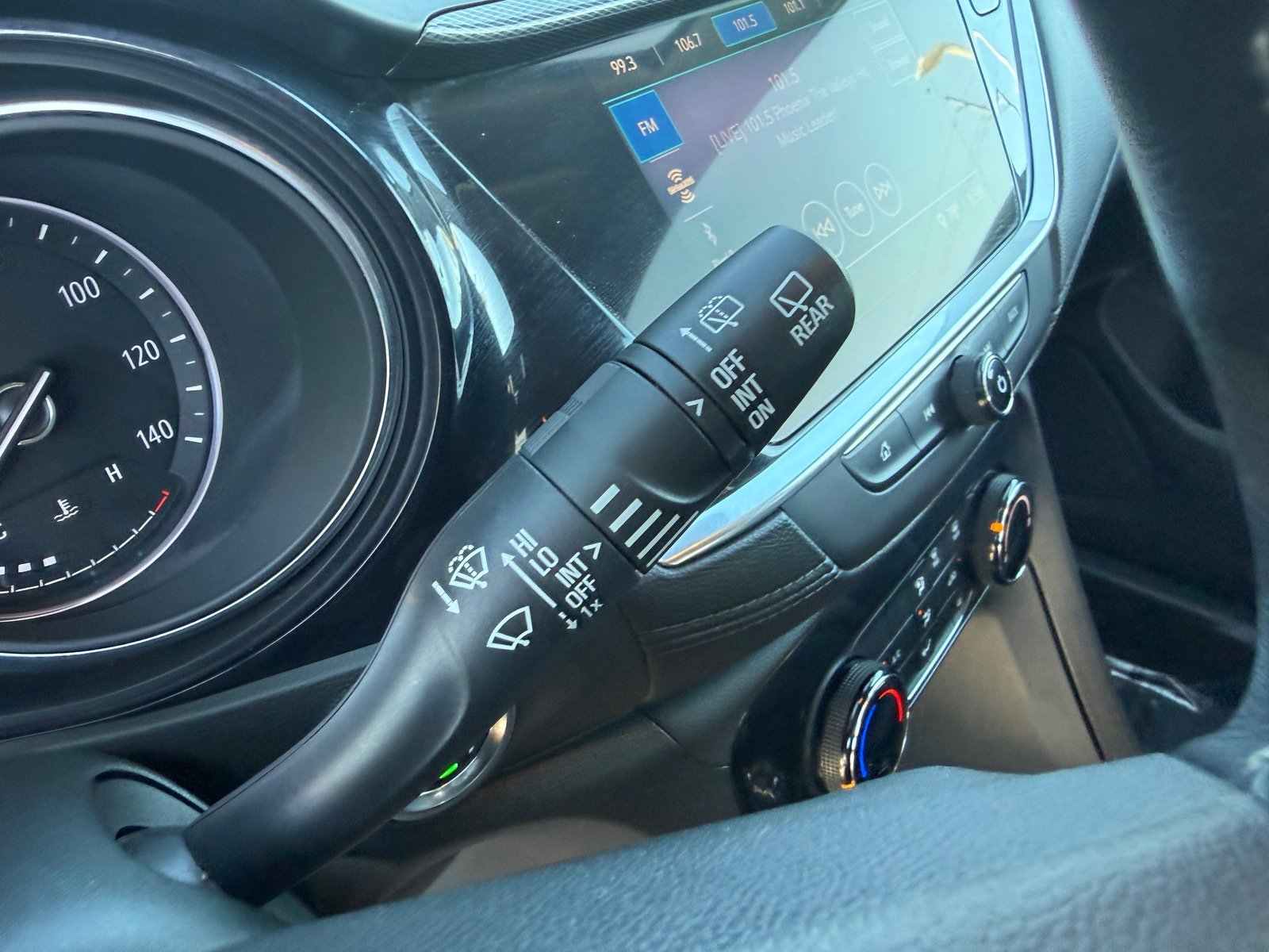 Used 2020 Buick Encore GX Preferred w/ Cold Weather Comfort Package image 16