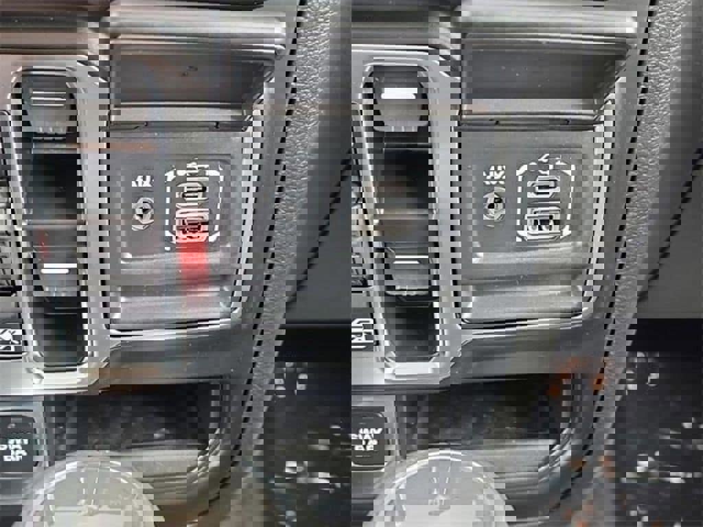 Used 2023 Jeep Wrangler Unlimited Rubicon 4xe w/ Steel Bumper Group image 16