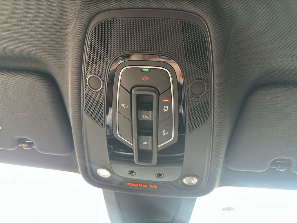 Used 2025 Audi Q8 Prestige image 19