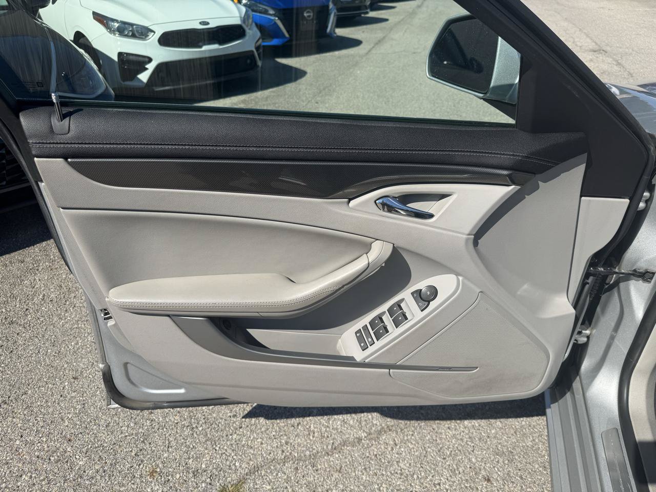 Used 2010 Cadillac CTS Sedan RWD image 11