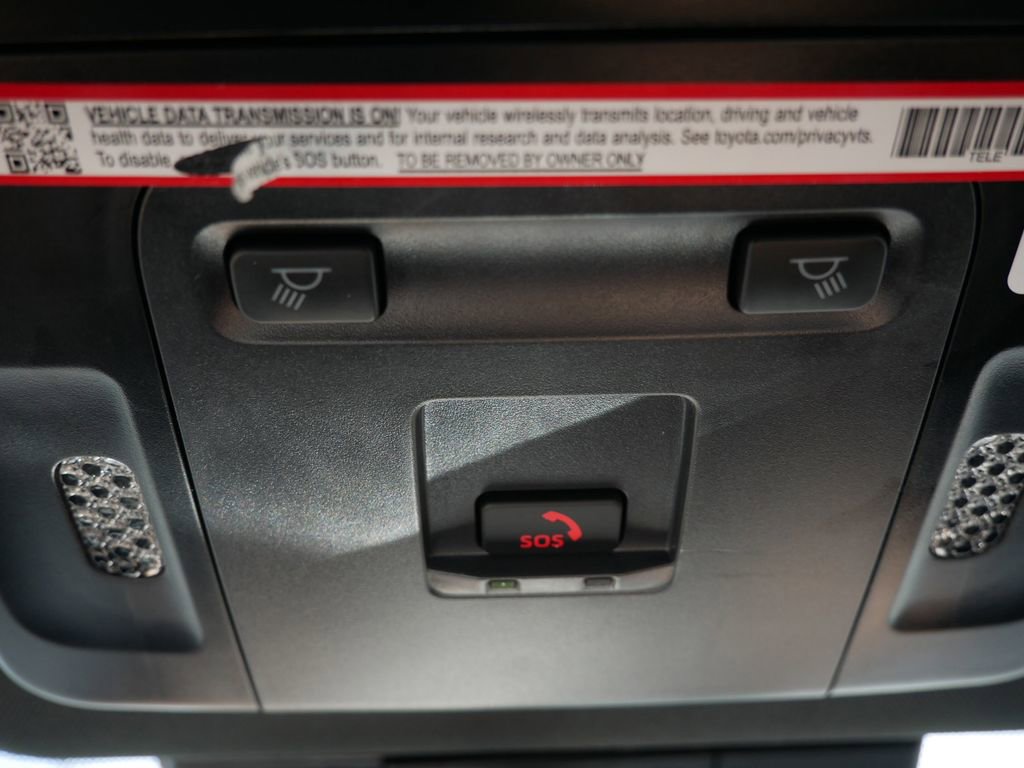 Used 2025 Toyota Camry SE image 25