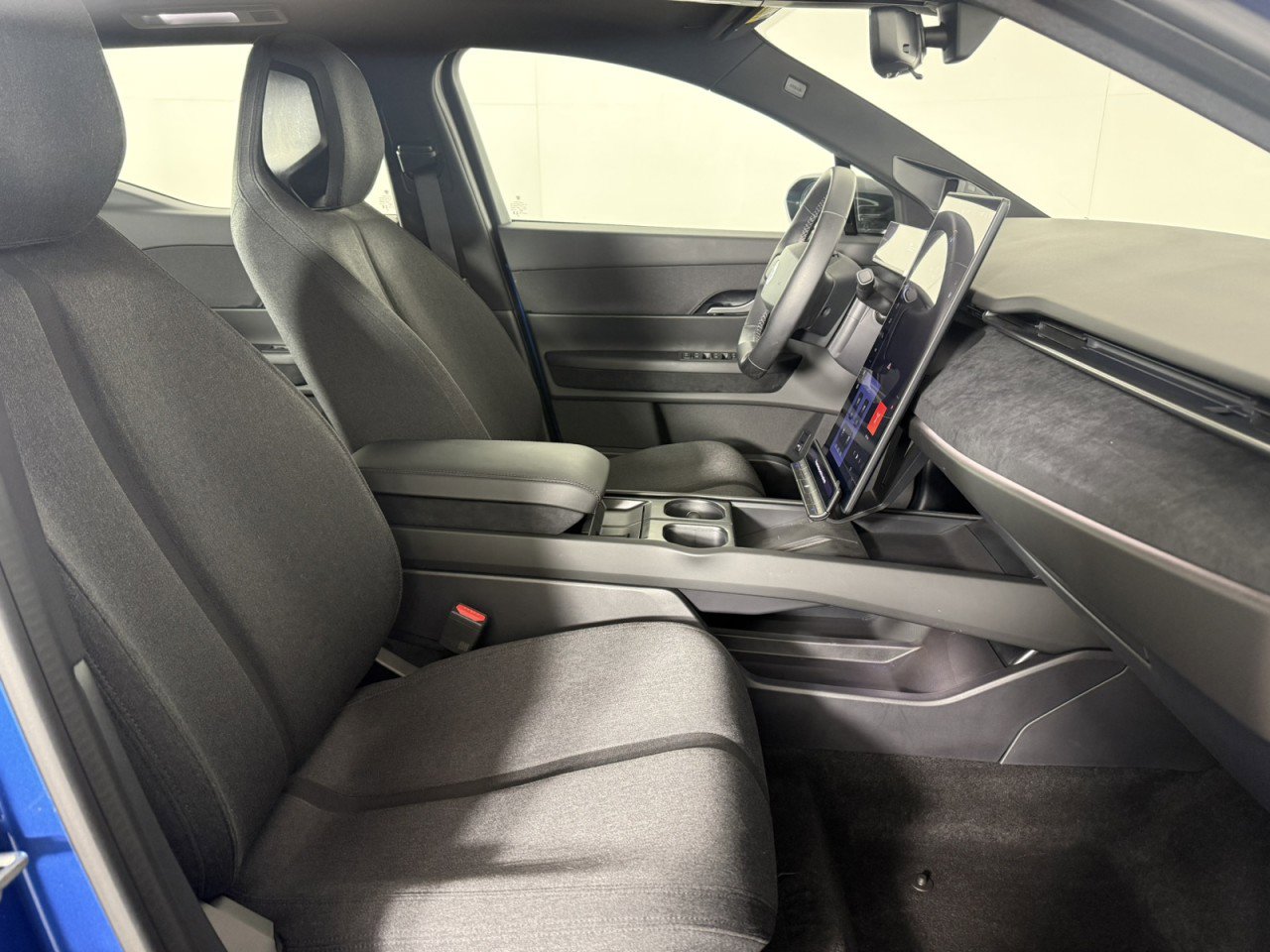 Used 2023 Fisker Ocean Ultra AWD/4WD image 10