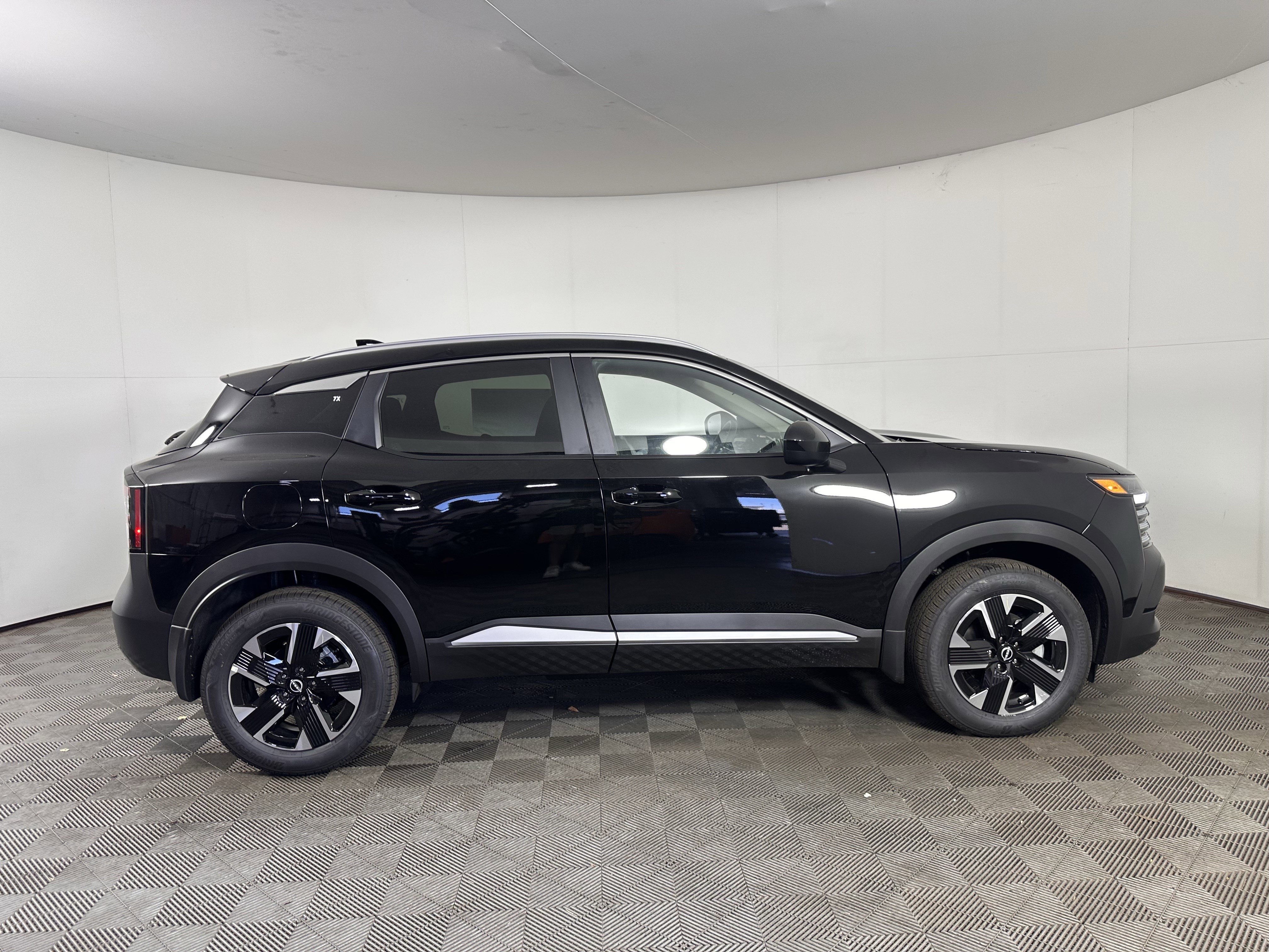 Certified 2026 Nissan Kicks SV w/ Cold Weather Package AWD/4WD image 39
