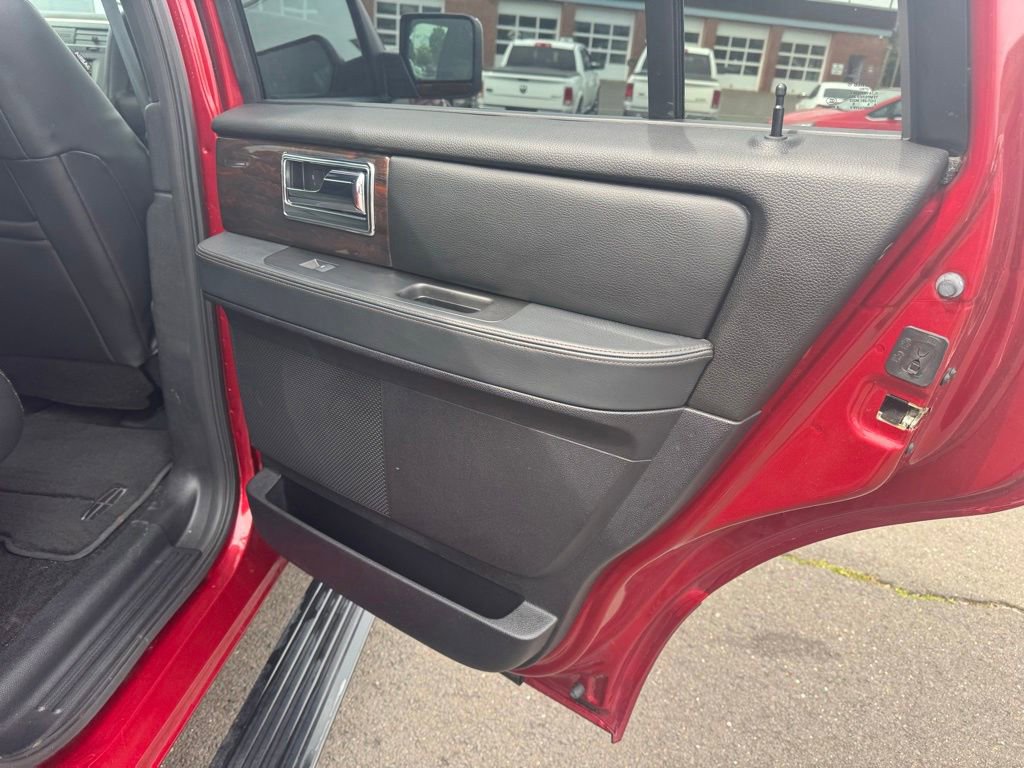 Used 2017 Lincoln Navigator Reserve AWD/4WD image 27