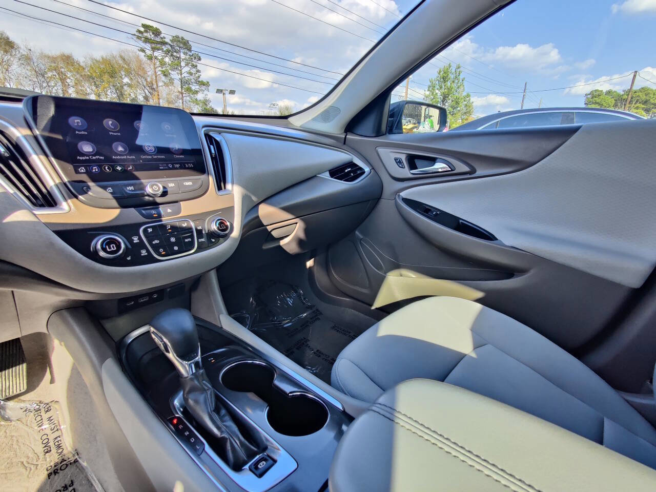 Used 2024 Chevrolet Malibu LT image 13