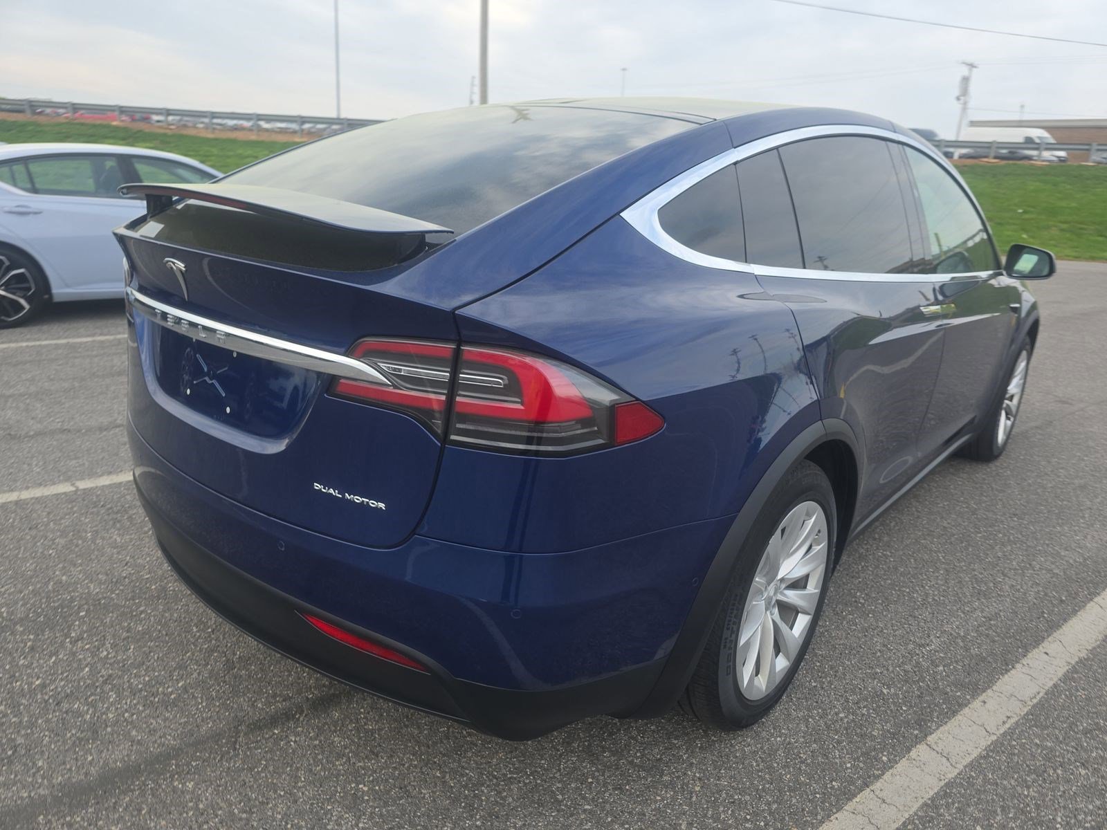 Used 2019 Tesla Model X Long Range image 5