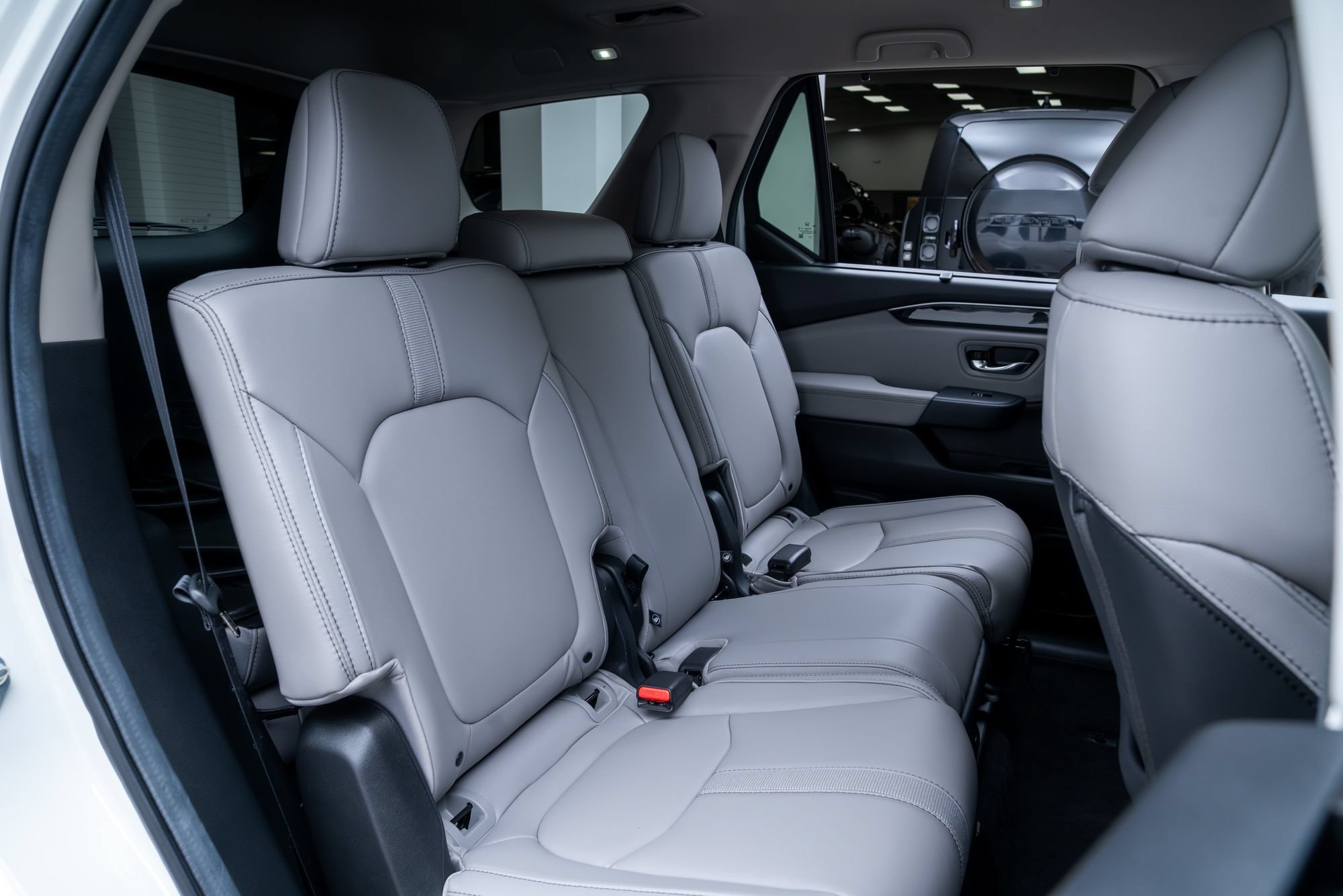 Used 2025 Honda Pilot EX-L image 25