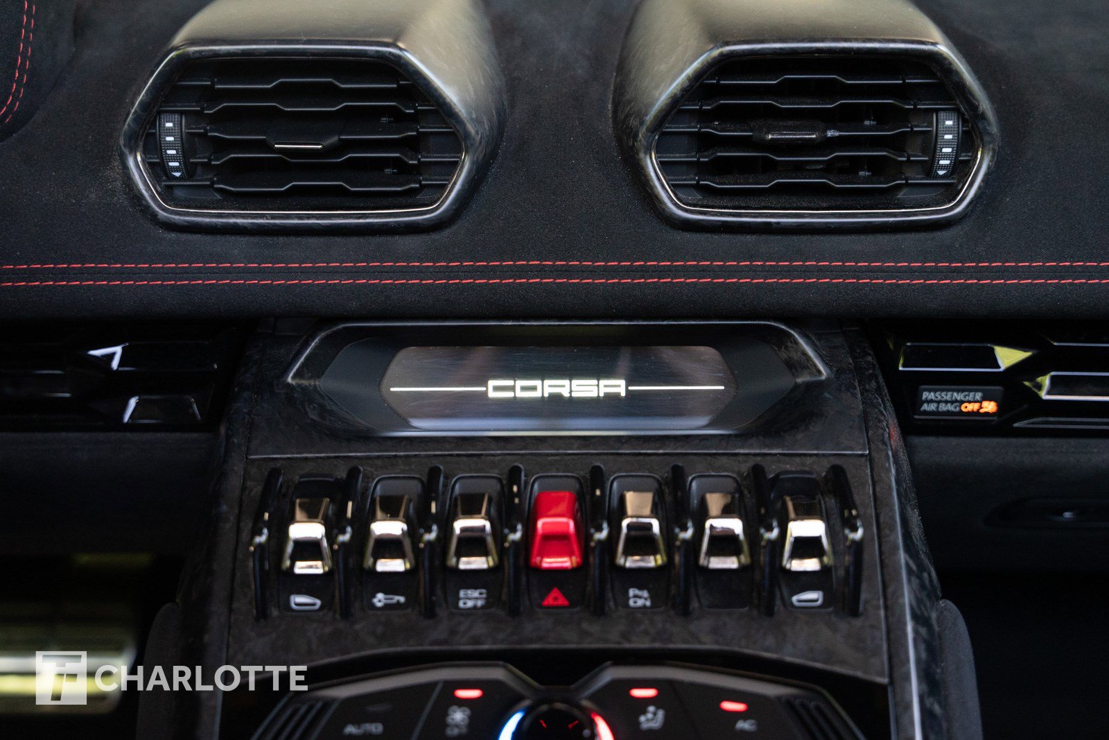 Used 2018 Lamborghini Huracan Performante image 26