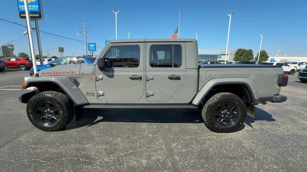 Used 2021 Jeep Gladiator Mojave w/ Dual Top Group AWD/4WD image 5