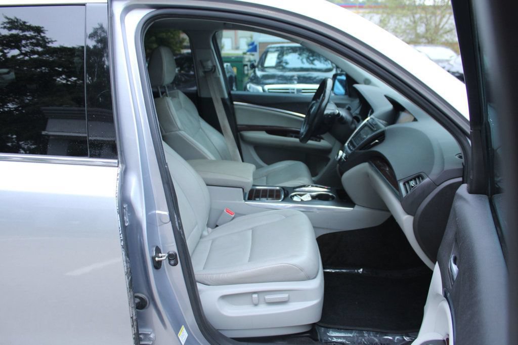 Used 2016 Acura MDX w/ Technology Package FWD image 30