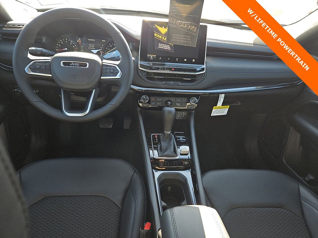 New 2026 Jeep Compass Latitude image 12