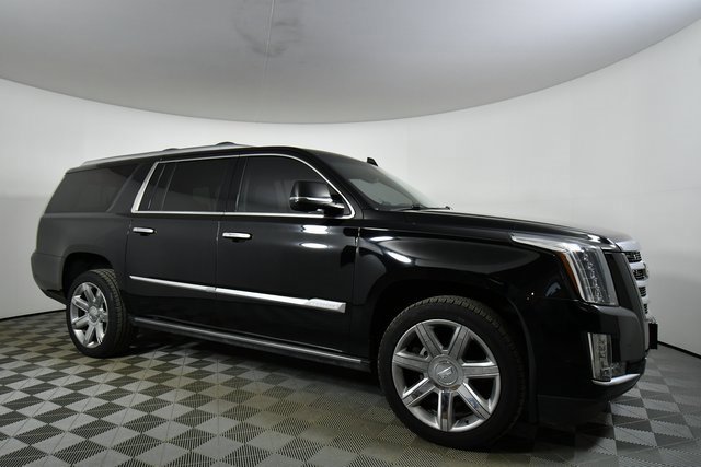 Used 2019 Cadillac Escalade ESV Premium Luxury image 7