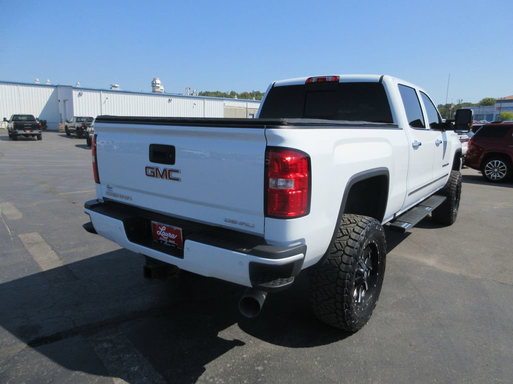 Used 2019 GMC Sierra 2500 Denali w/ Duramax Plus Package AWD/4WD image 6