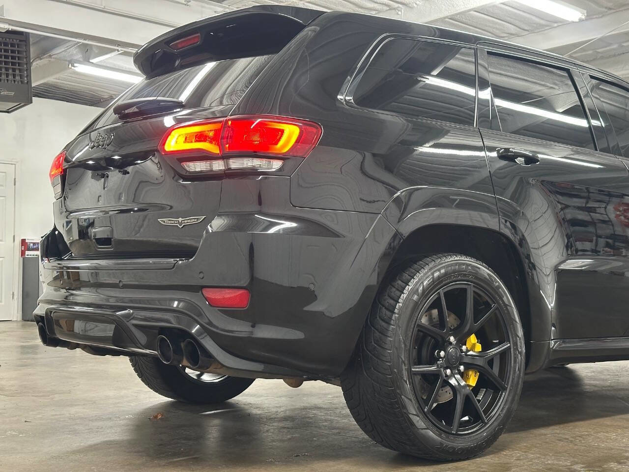 Used 2018 Jeep Grand Cherokee Trackhawk image 12