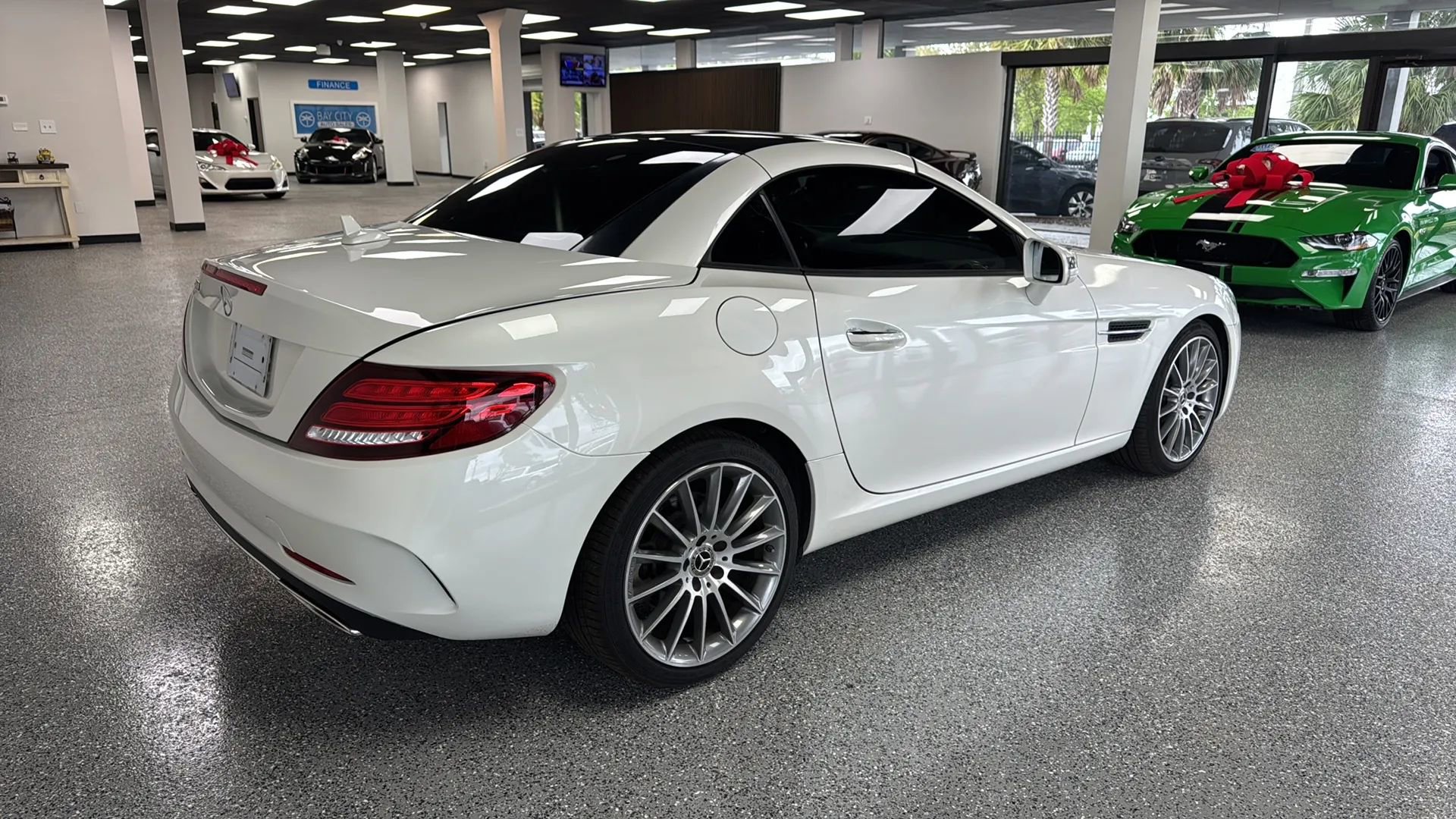 Used 2020 Mercedes-Benz SLC 300 image 7