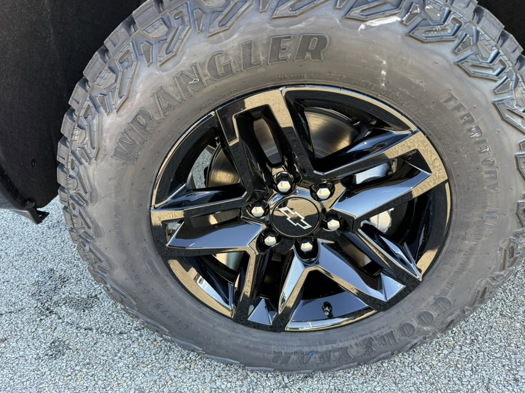 New 2026 Chevrolet Silverado 1500 Custom Trail Boss image 9