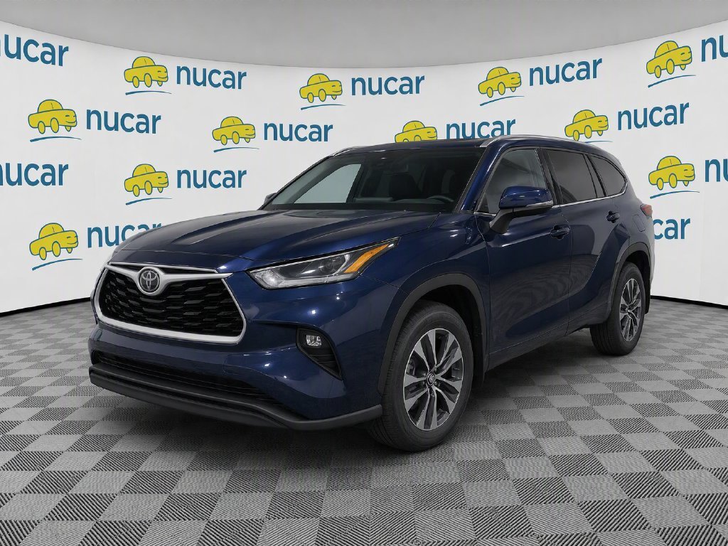 Certified 2026 Toyota Highlander XLE AWD/4WD image 1