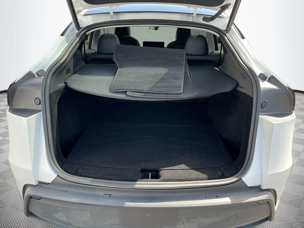Used 2026 Tesla Model Y Long Range image 30