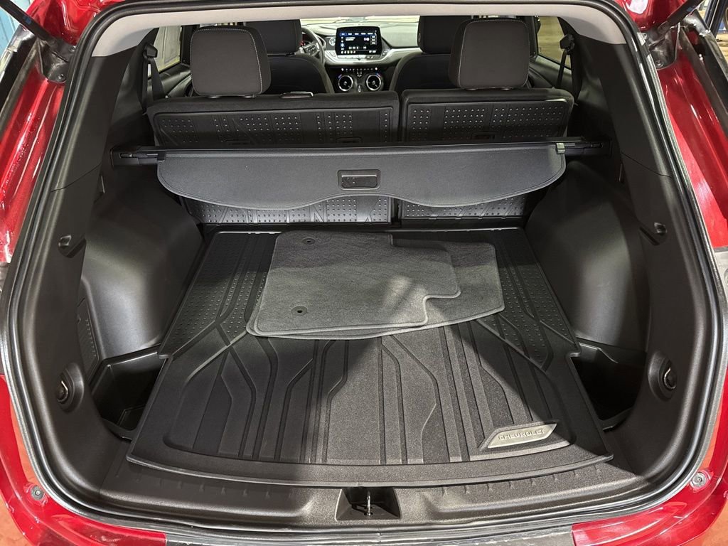 Used 2023 Chevrolet Blazer LT w/ Driver Confidence Package image 13