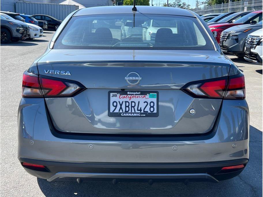 Certified 2025 Nissan Versa S w/ S Plus Package FWD image 4