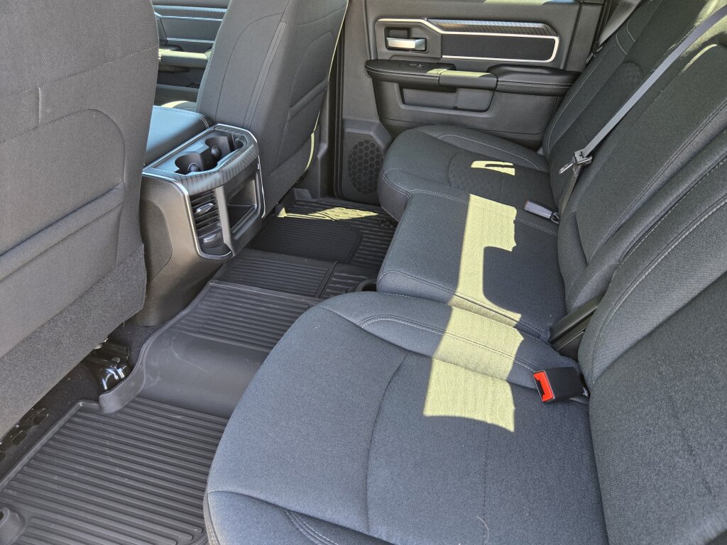 New 2026 RAM 3500 Big Horn AWD/4WD image 10