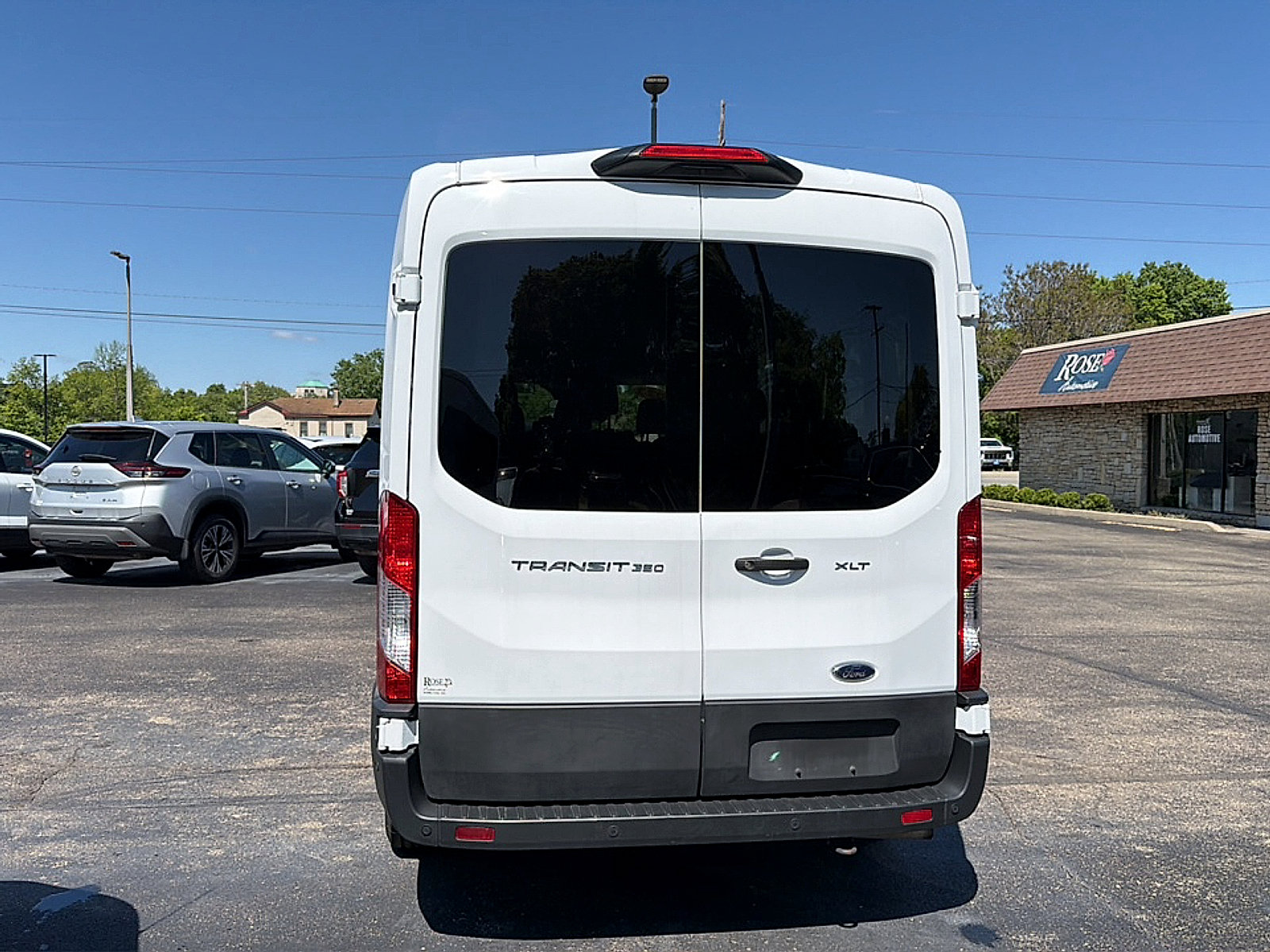 Used 2023 Ford Transit 350 XLT RWD image 2