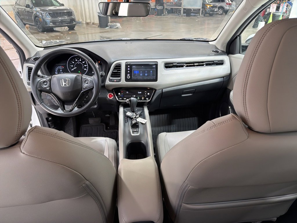 Used 2019 Honda HR-V Touring image 28