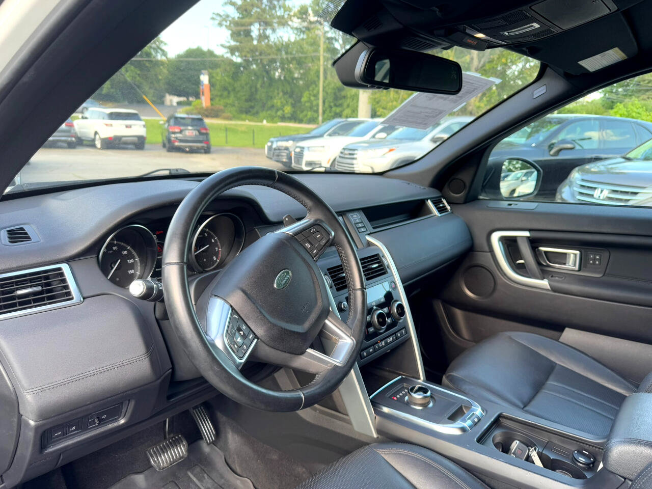 Used 2018 Land Rover Discovery Sport HSE image 10