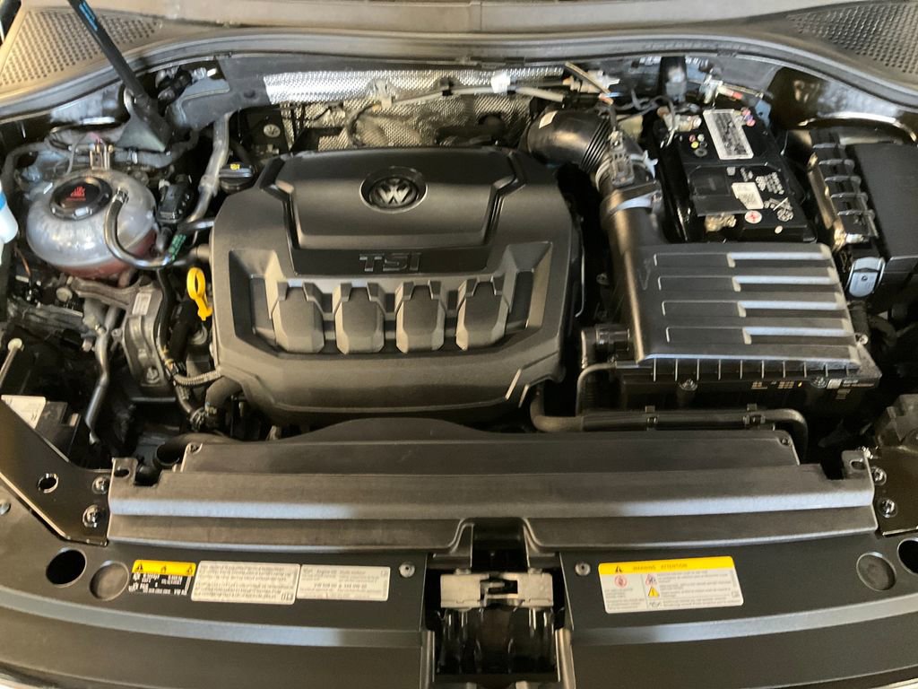 Used 2022 Volkswagen Tiguan SE R-Line AWD/4WD image 10