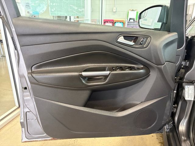 Used 2013 Ford C-MAX SEL FWD image 16