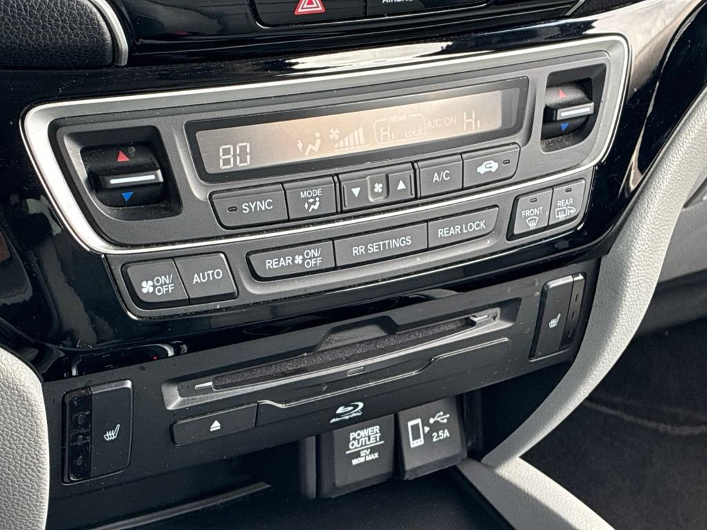 Used 2022 Honda Pilot Touring image 28