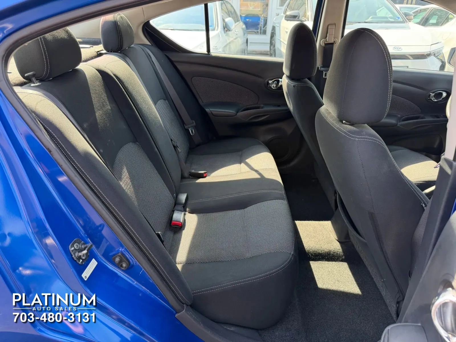 Used 2015 Nissan Versa SV FWD image 14