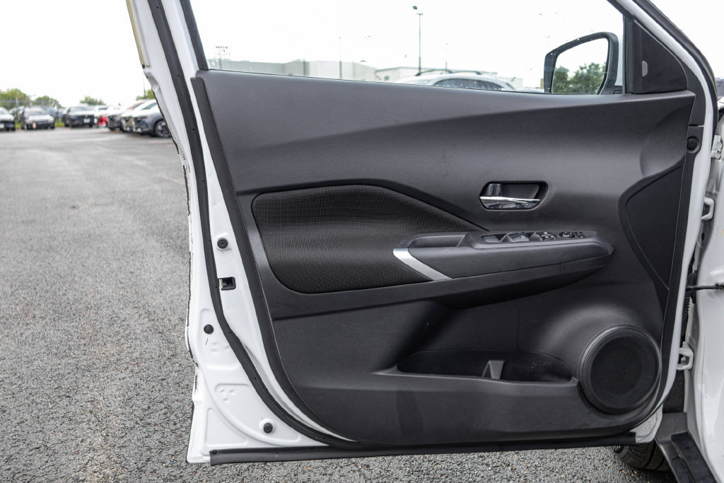 Used 2022 Nissan Kicks SV FWD image 26